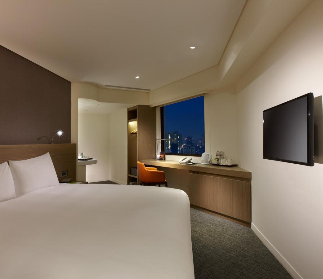 Royal Inn Taipei Linsen - Huashan 1914 Creative Park Kültér fotó