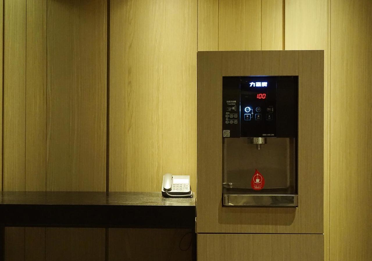 Royal Inn Taipei Linsen - Huashan 1914 Creative Park Kültér fotó
